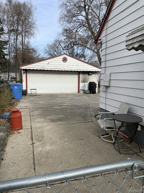 25420 Lehigh St, Dearborn Heights, MI 48125 - photo 2