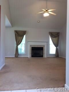1107 Courtney Cove Ct, Gastonia, NC 28052 - photo 3