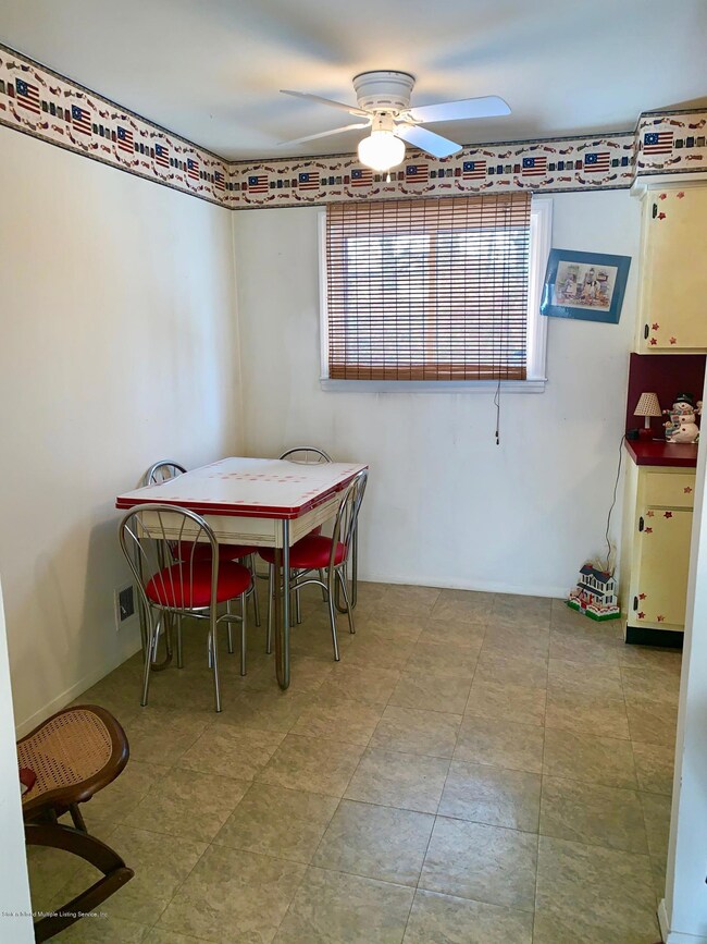 4199 Amboy Rd unit 5A, Staten Island, NY 10308 - photo 7