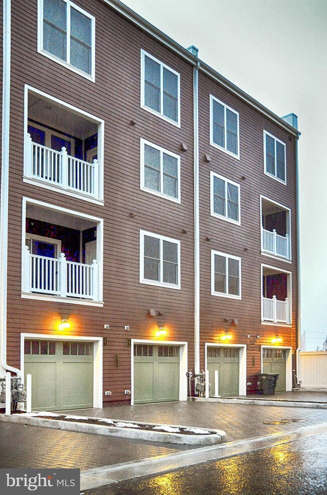 2319 Jefferson Davis Hwy unit 102, Alexandria, VA 22301 - photo 2