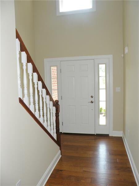 Entry 214 Settlers Court