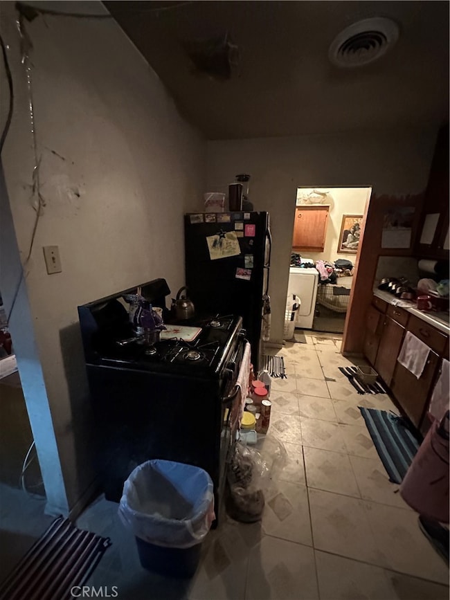 824 S 2nd Ave, Barstow, CA 92311 - photo 6