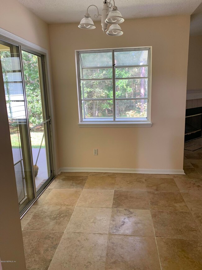 8080 Kilkelly Ln, Jacksonville, FL 32244 - photo 6