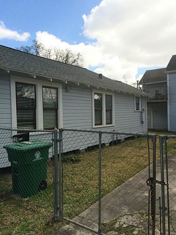328 Moody St, Houston, TX 77009 - photo 3