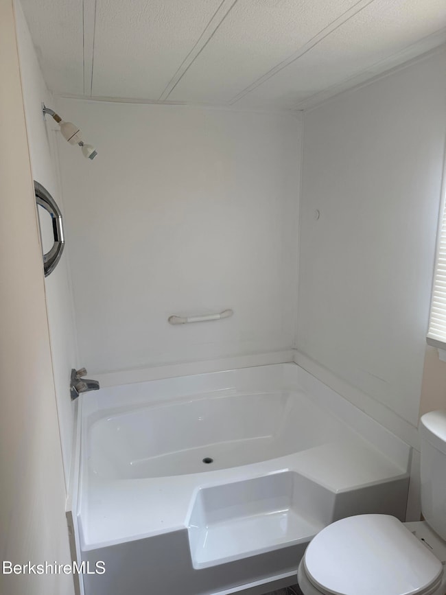 31 Gwenn Ln, West Stockbridge, MA 01266 - photo 7