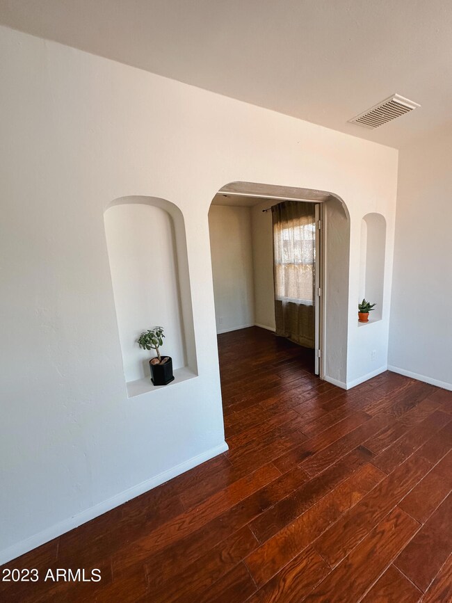 2006 N 23rd Place, Phoenix, AZ 85006 - photo 6