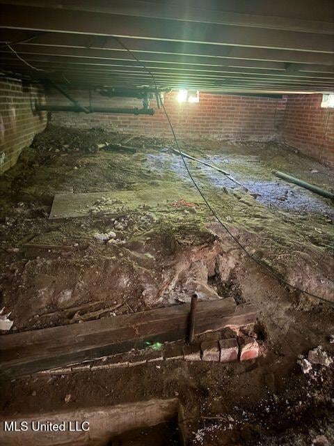3411 25th st basement