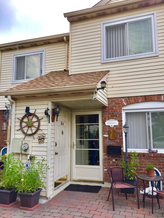 6 Revere Ln unit B, Staten Island, NY 10306 - photo 2