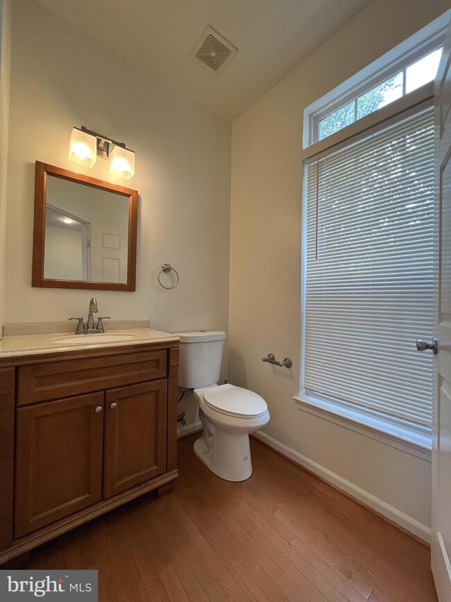 23026 Winged Elm Dr, Clarksburg, MD 20871 - photo 7