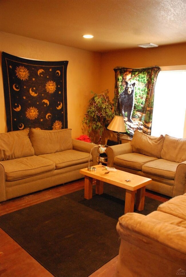 154 SW 2nd St, Redmond, OR 97756 - photo 6