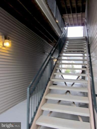 46614 Drysdale Terrace unit 200, Sterling, VA 20165 - photo 3