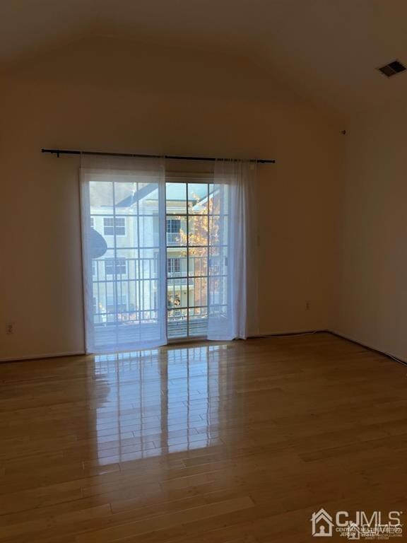 232 Lucy Ct, South Plainfield, NJ 07080 - photo 4