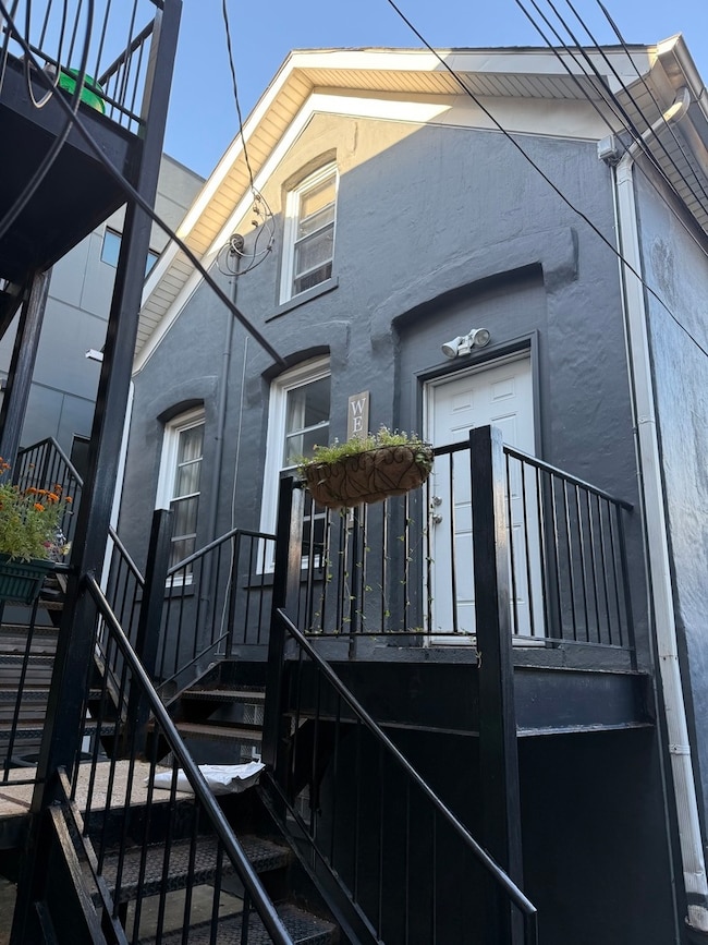 827 N Fairfield Ave, Chicago, IL 60622 - photo 3