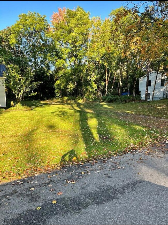 433 charlotte lot view