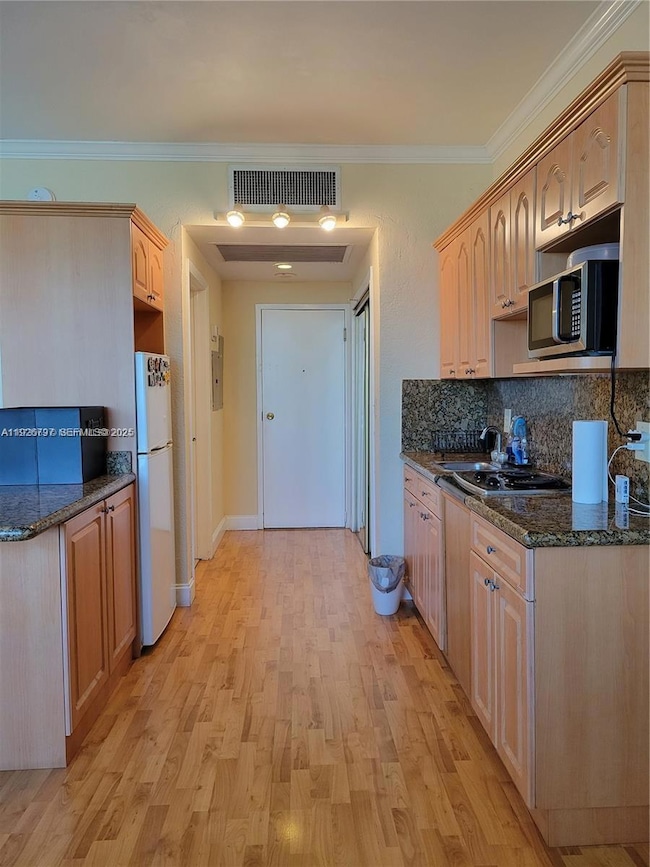 700 Biltmore Way unit 915, Coral Gables, FL 33134 - photo 2