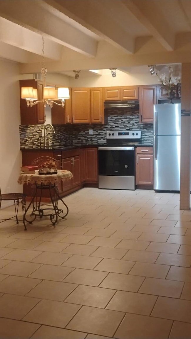 1100 Alvarado Dr SE unit 204, Albuquerque, NM 87108 - photo 3