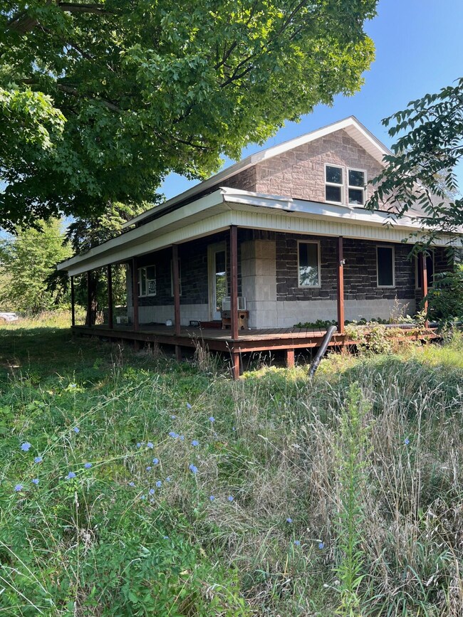 9325 N 850 E, New Carlisle, IN 46552 - photo 2