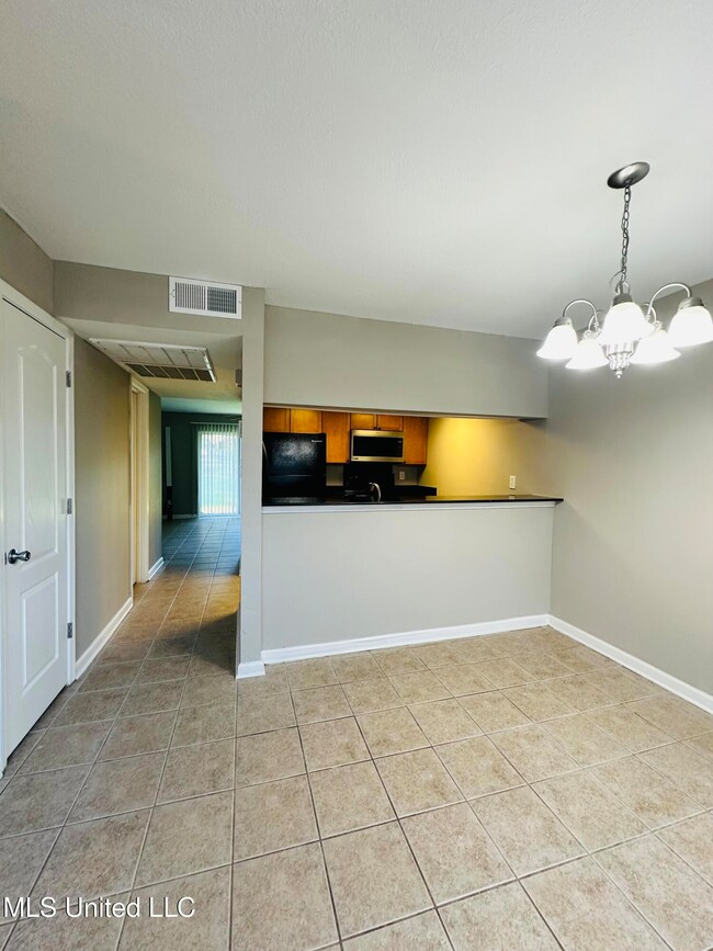 3230 Cumberland Rd unit 4, Ocean Springs, MS 39564 - photo 2