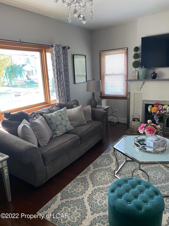 542 Rutter Ave, Kingston, PA 18704 - photo 4