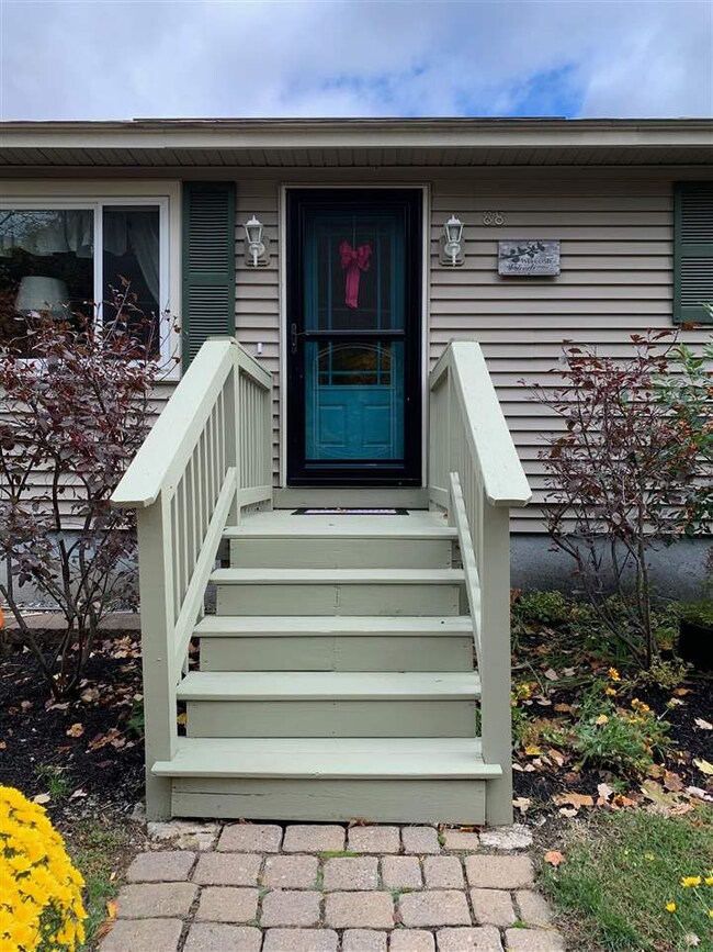 88 Conant Rd, Nashua, NH 03062 - photo 3