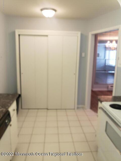 19c Kitchen3