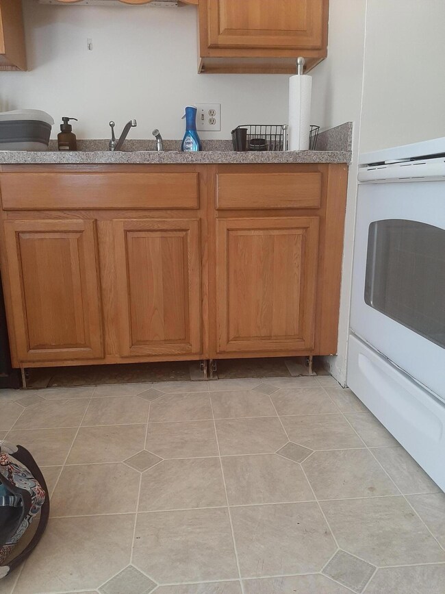 37 Main St, Mashpee, MA 02649 - photo 2