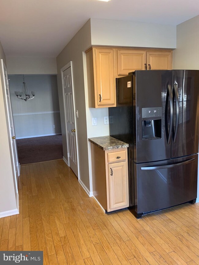 608 Kirby Way unit 608, Mount Laurel, NJ 08054 - photo 4