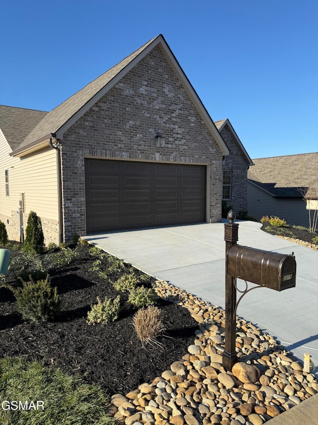 2275 Boulder Crest Ln, Sevierville, TN 37876 - photo 4