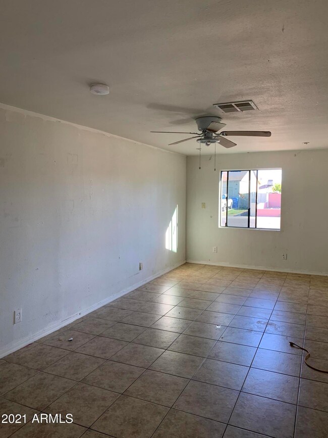 4TH BEDROOM