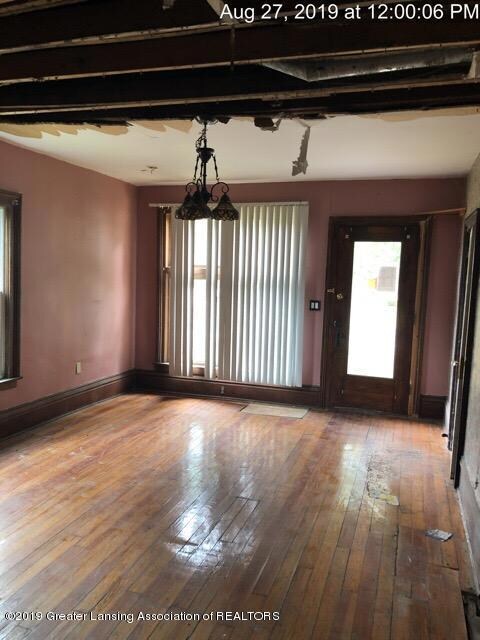 823 N Capitol Ave, Lansing, MI 48906 - photo 2