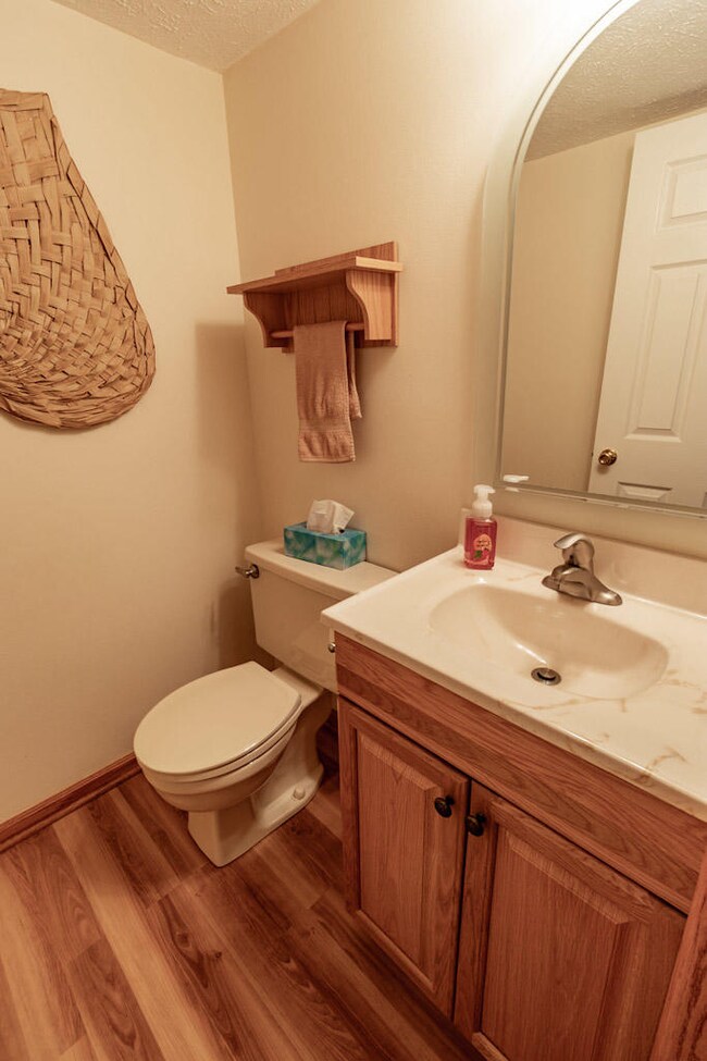 6004 Cinnamon Tree Ct-08