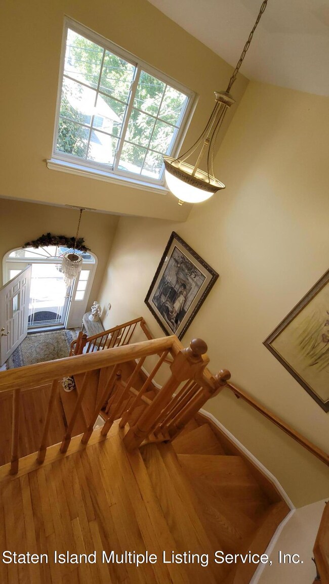 40 Culotta Ln, Staten Island, NY 10309 - photo 4