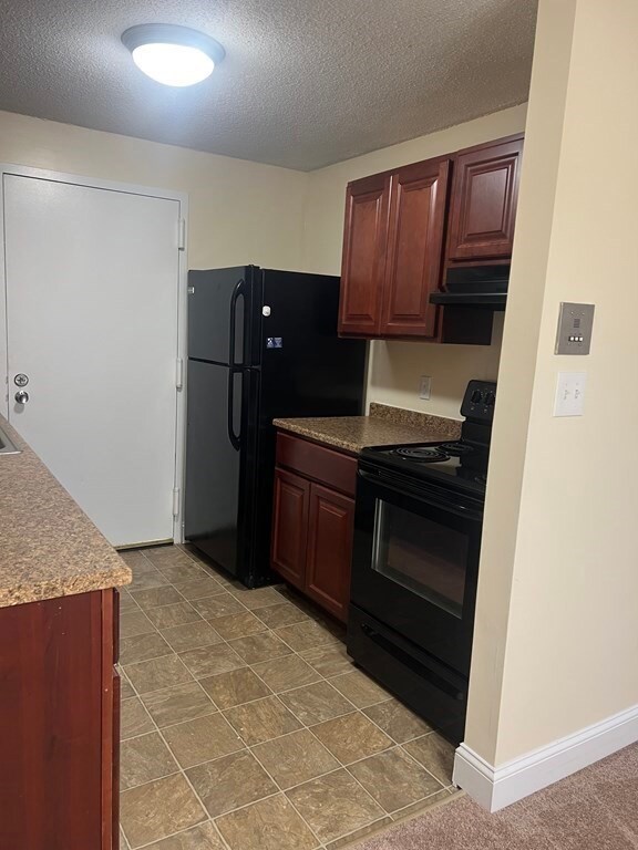 27 Village Rock Ln unit 20, Natick, MA 01760 - photo 4