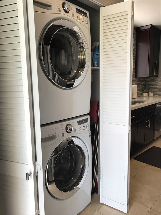 3952 Centralia St, Lakewood, CA 90712 - photo 5