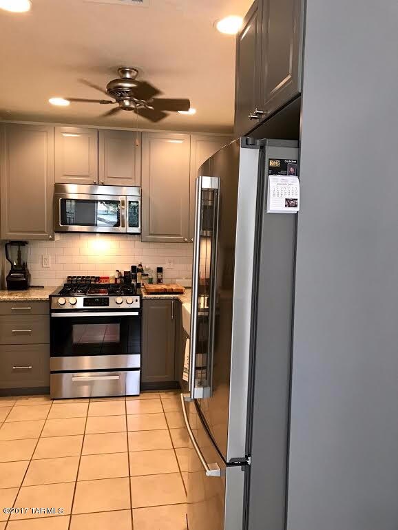 full kitchen