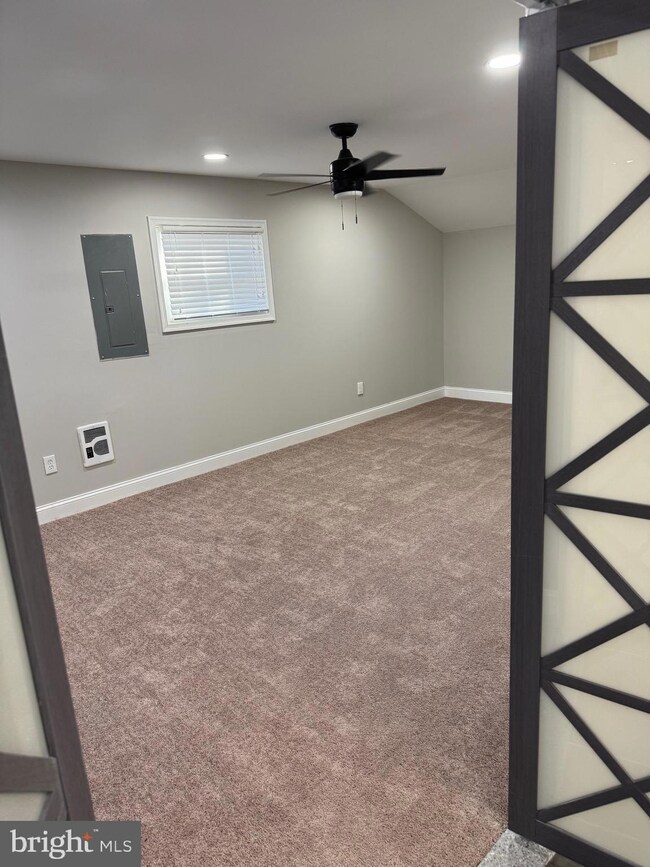 129 Pheasant Ln, Willingboro, NJ 08046 - photo 4