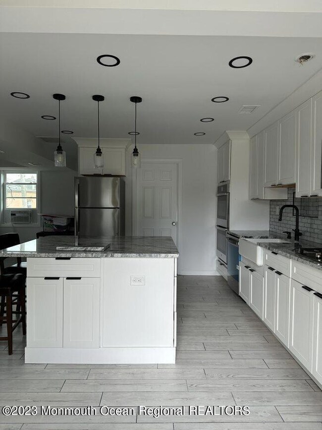 406 Lake Dr unit Rear 3 BR, Allenhurst, NJ 07711 - photo 4