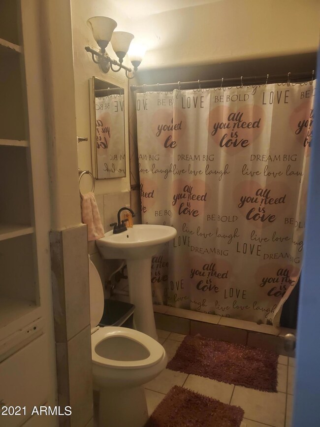 bathroom1