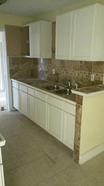 1534 Diplomat Way, Houston, TX 77088 - photo 4