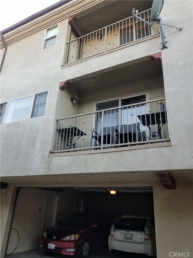 3 levels, with 2 balconies, large 2 car garage and laundry room on ground floor