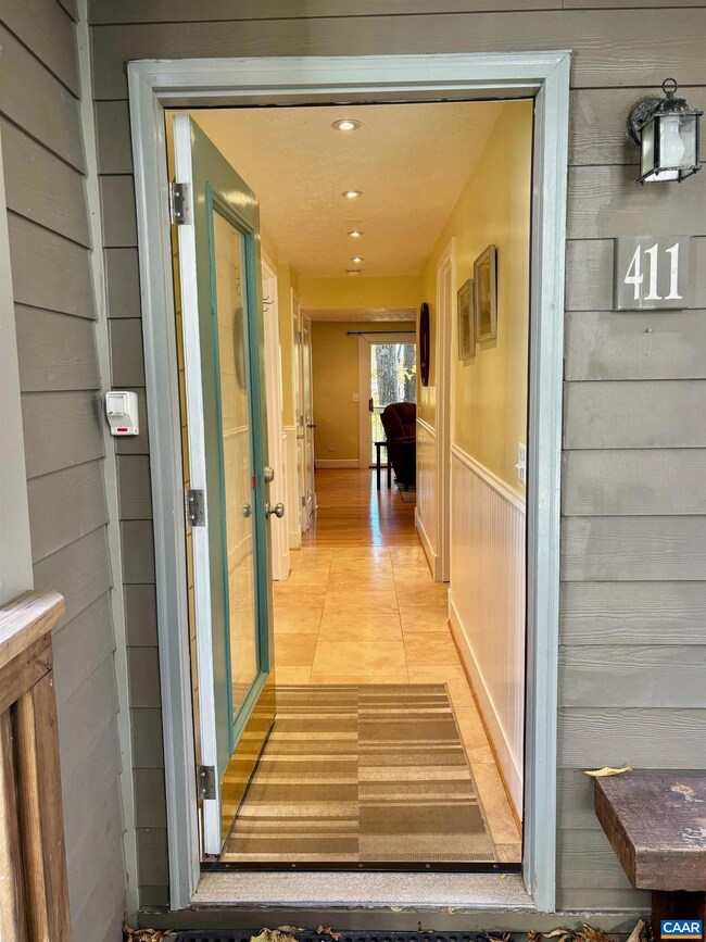 411 Three Ridges Condos, Roseland, VA 22967 - photo 2