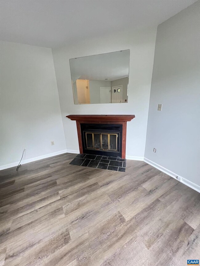 706 Exton Ct, Charlottesville, VA 22901 - photo 4