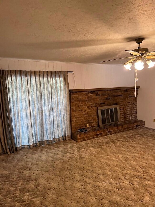 832 Mockingbird Ln, Nacogdoches, TX 75964 - photo 3