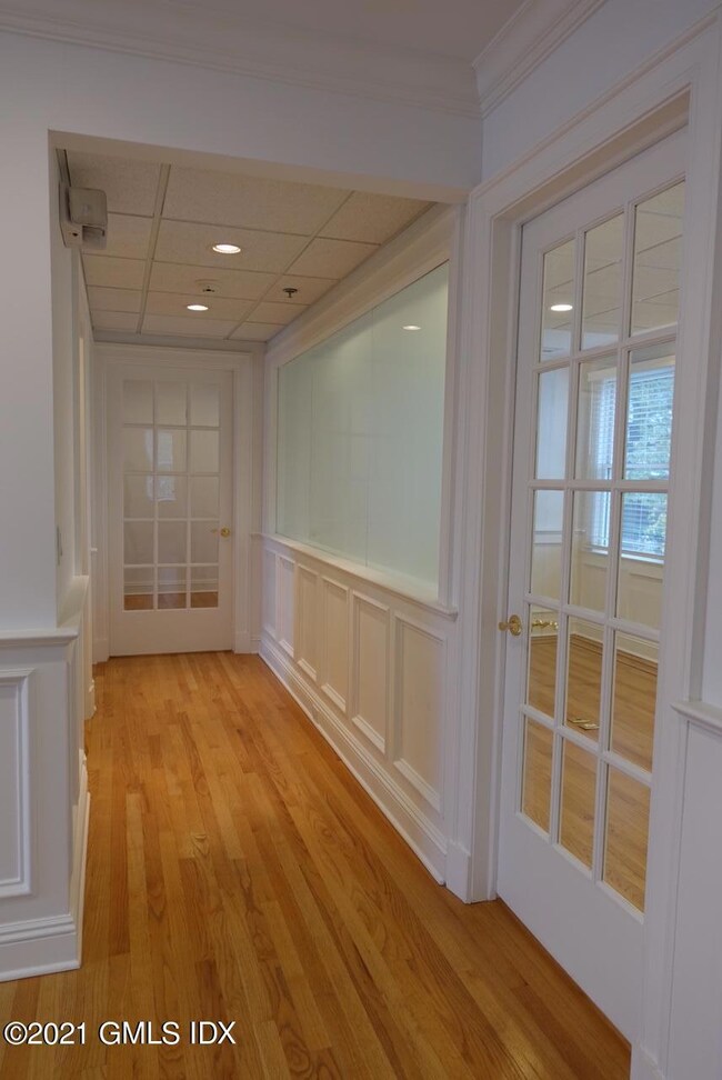 23 Benedict Place unit 3, Greenwich, CT 06830 - photo 6