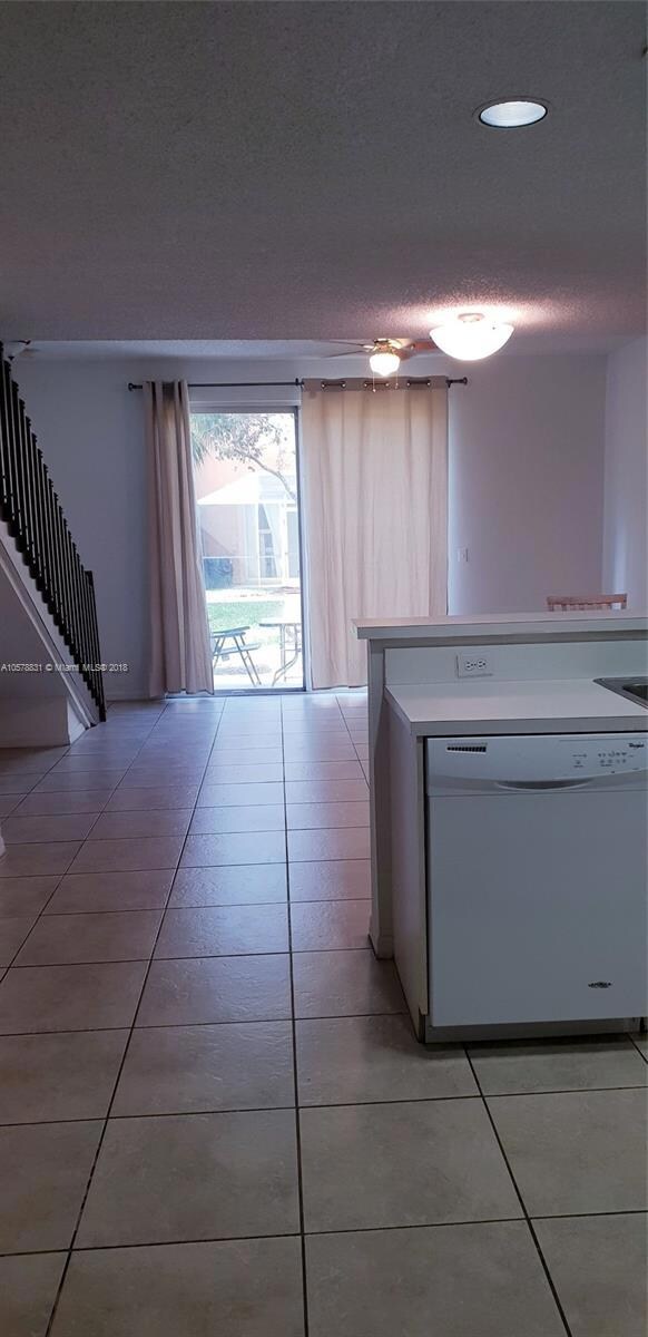 Open Floor Plan, kitchen opens to family room