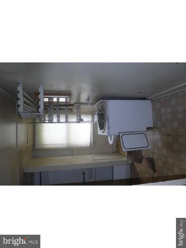 621 Spruce St, Camden, NJ 08103 - photo 7