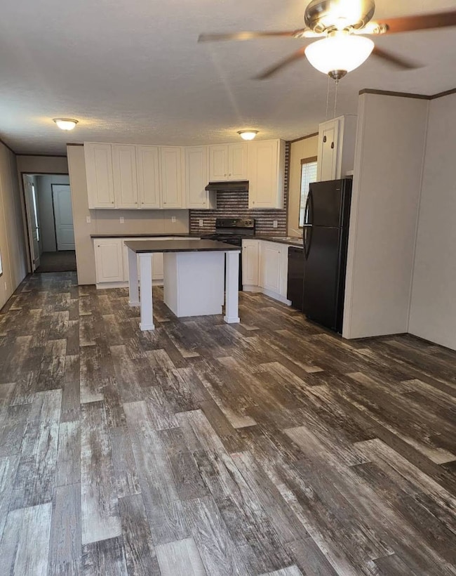 1810 E Lockwood St, Wichita, KS 67216 - photo 2