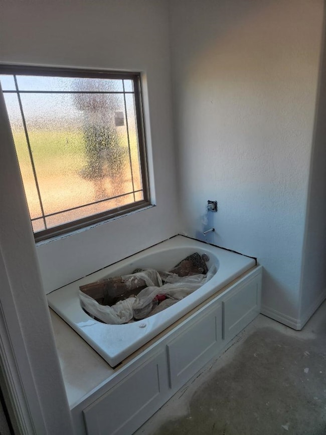 5804 NE Minnow Ln, Elgin, OK 73538 - photo 5