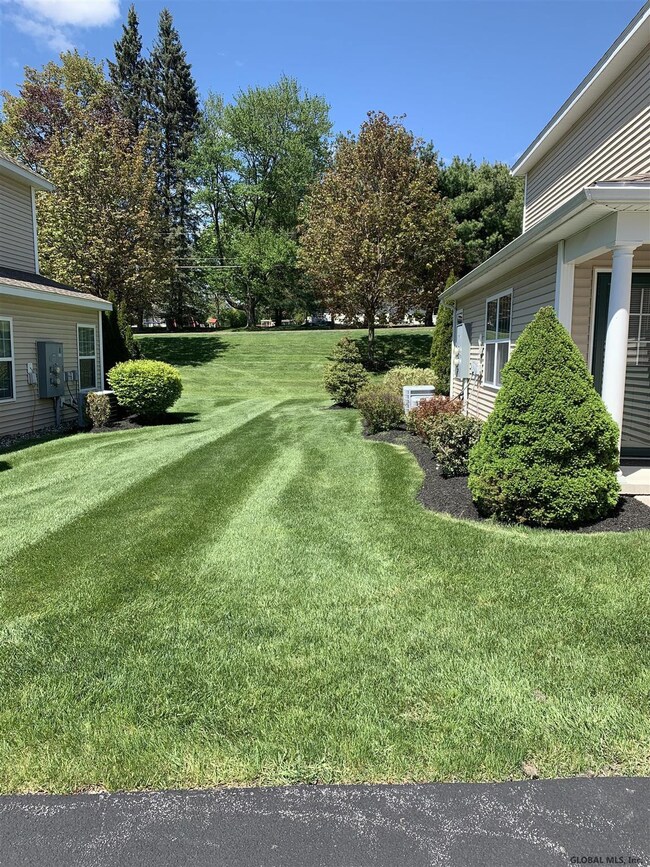 301 Royale Ct, Troy, NY 12180 - photo 3