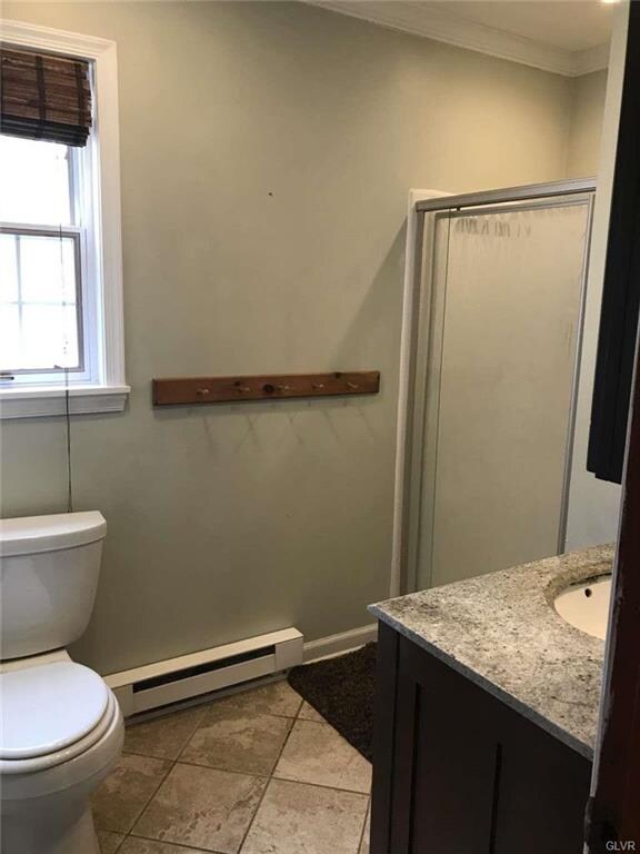 4037 Dillingersville Rd, Zionsville, PA 18092 - photo 7